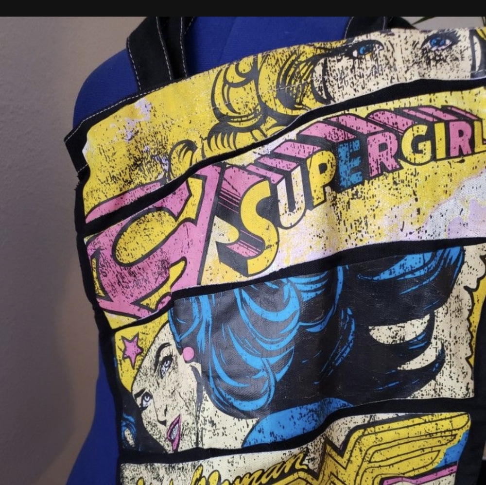 DC Wonderwoman/Supergirl Satchel